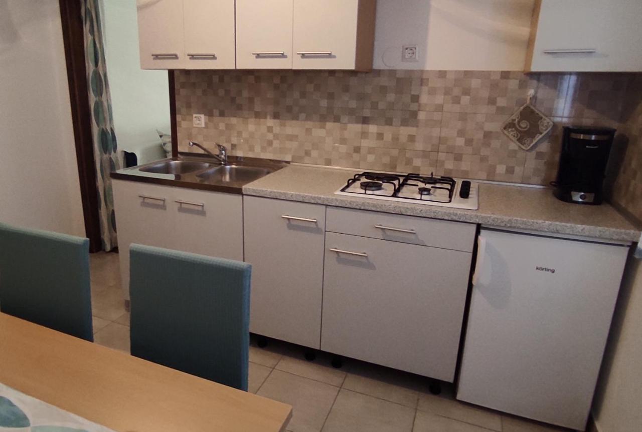 App Karmen With Free Parkig Apartment Porec Exterior photo